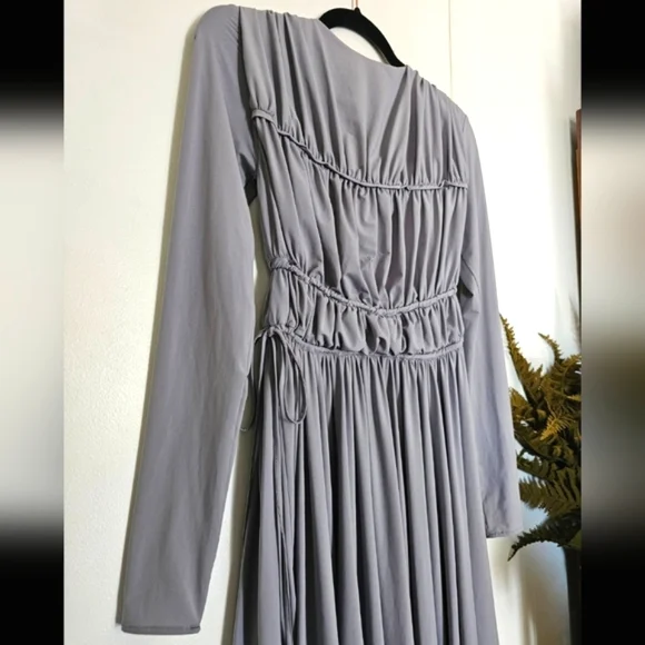 TOVE Ruched Tie Front Lexi Light Grey Semi-formal Dress - Picture 13 of 15